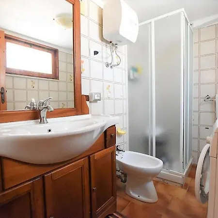 Trilocale A 80 Mt Dal Mare