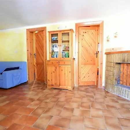 Trilocale A 80 Mt Dal Mare 아파트